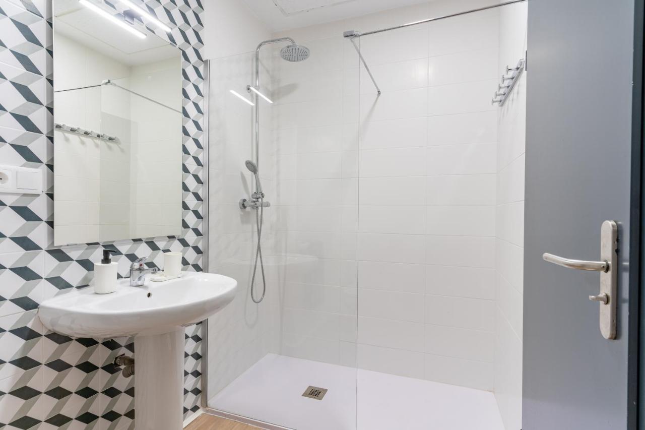 Basic Single Room