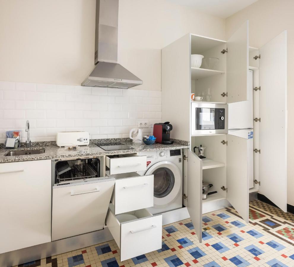 Exterior One-Bedroom Apartment
