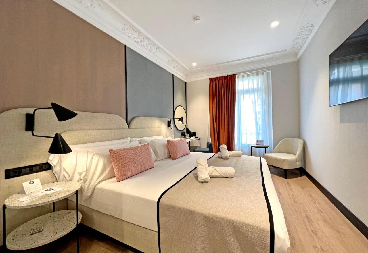 Doppel- oder Zweibettzimmer