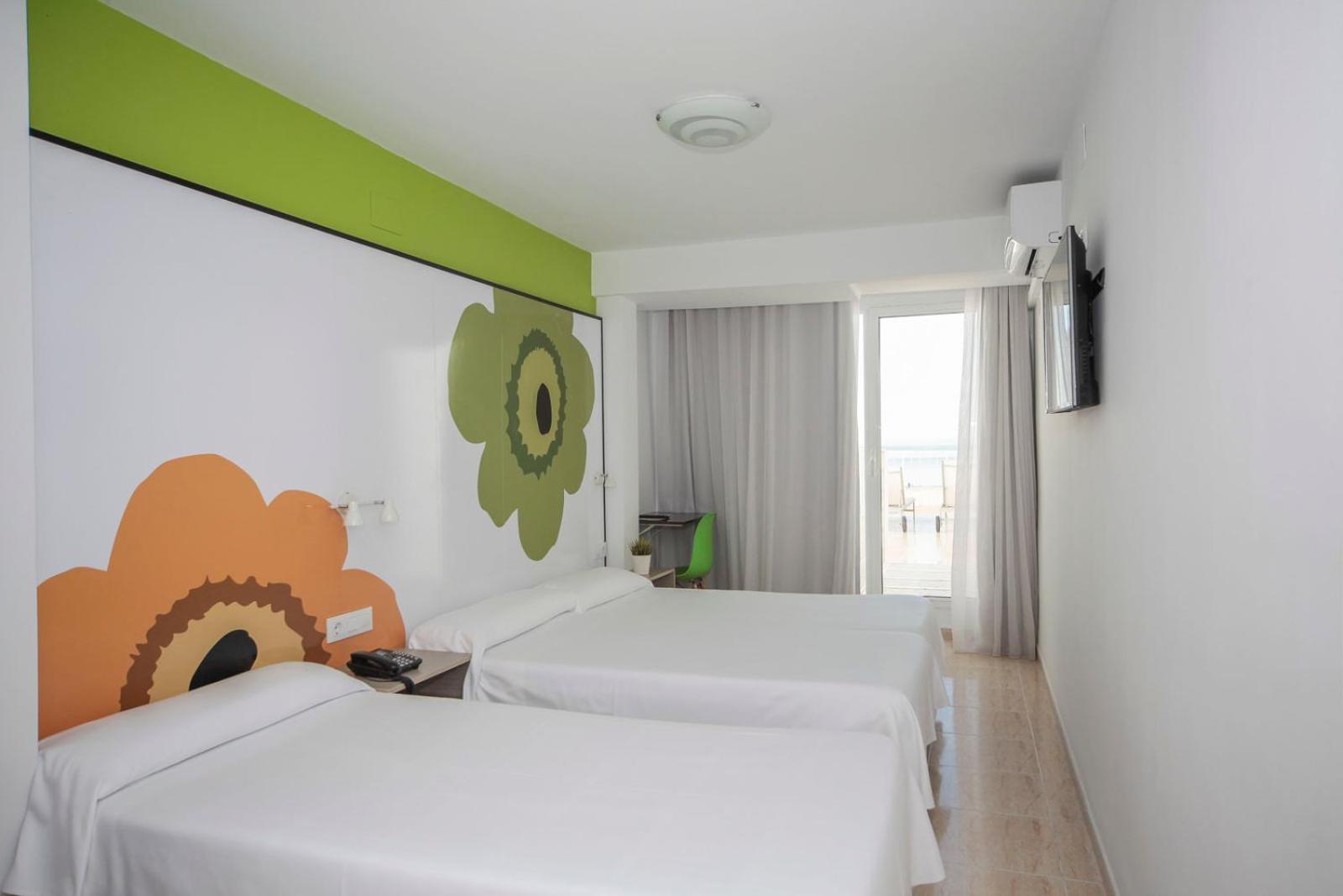 Triple Room Sea View