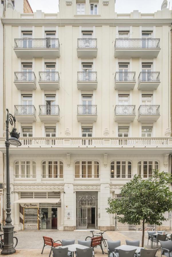 Exterior One-Bedroom Apartment