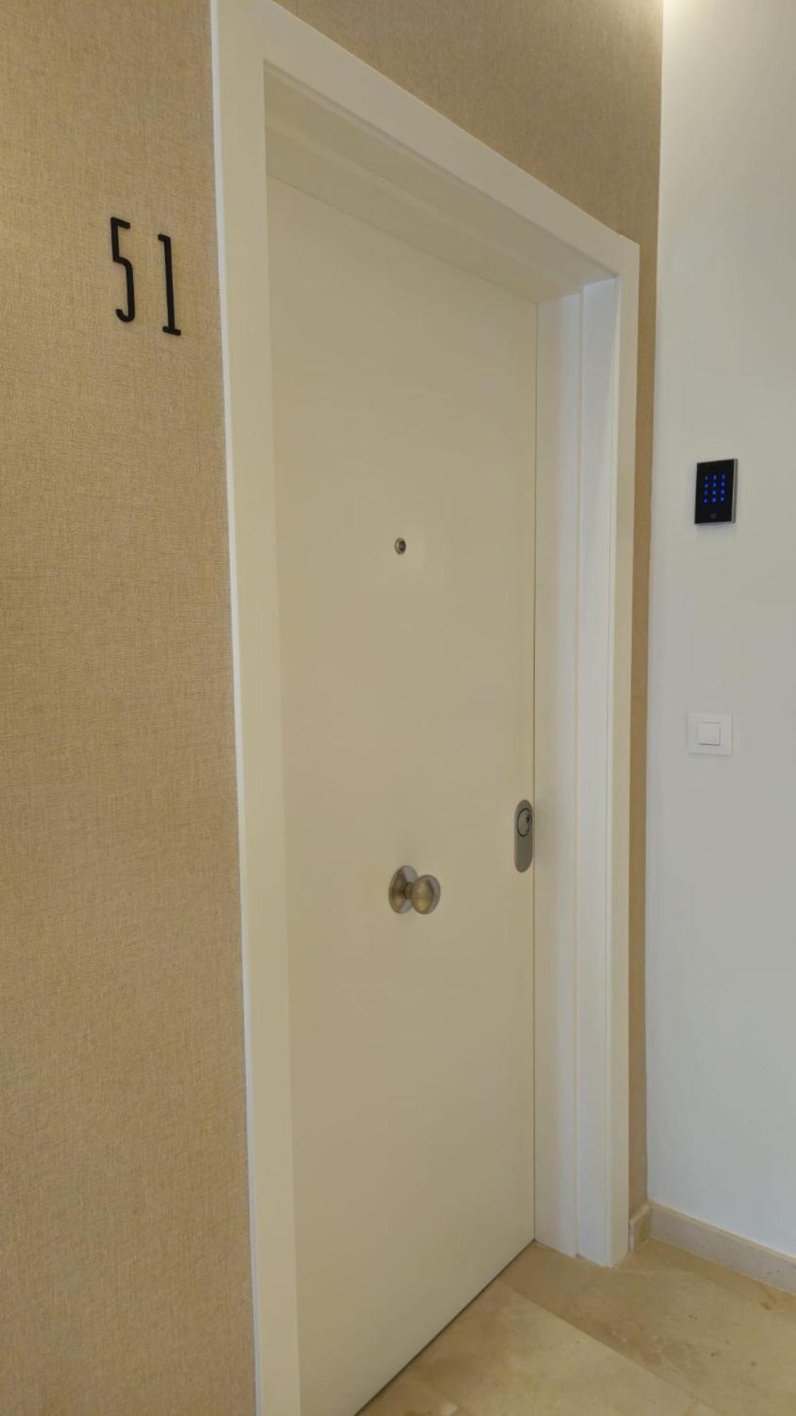 Two-Bedroom Apartment,1510837039:JPEG
