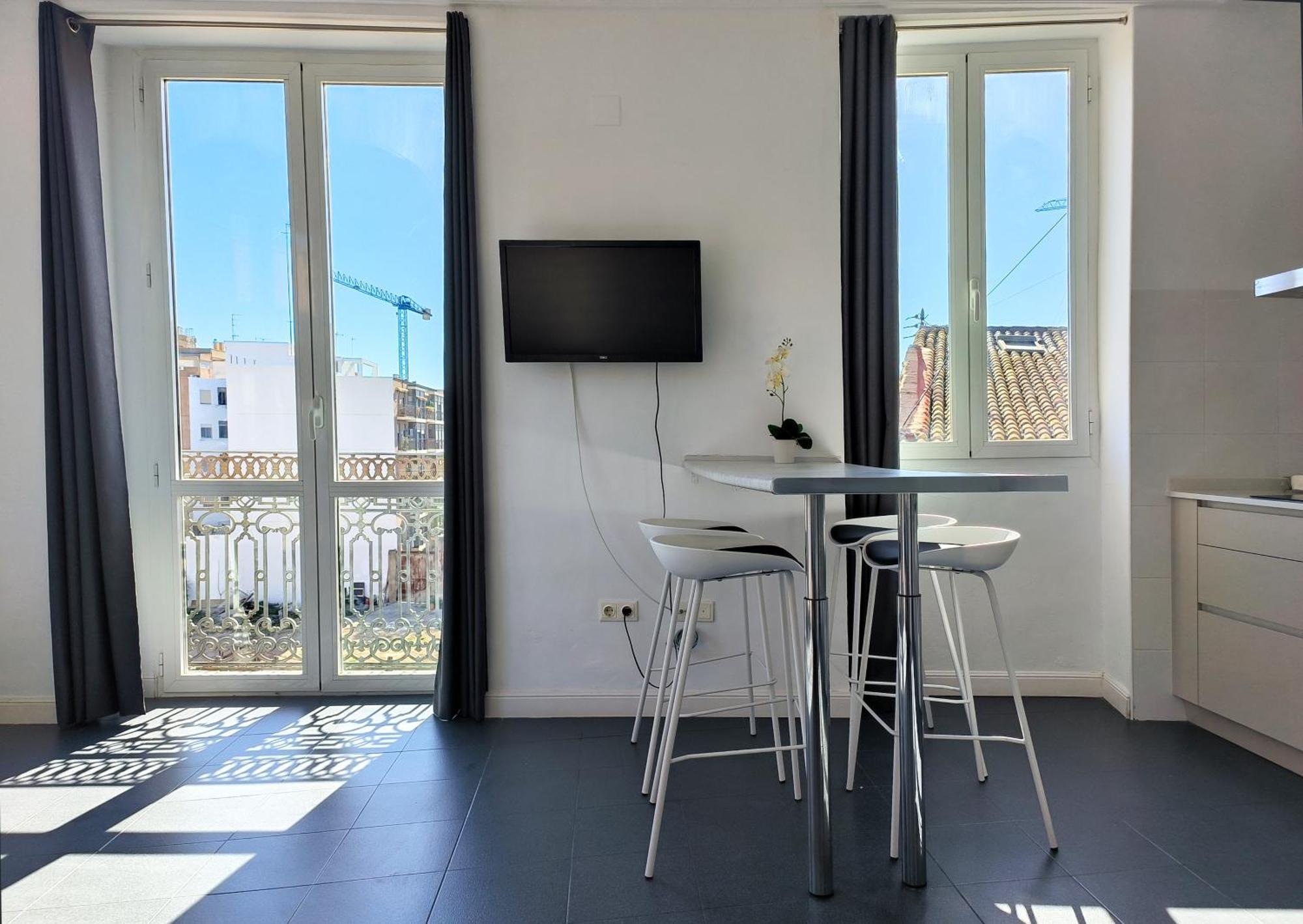 One-Bedroom Apartment Terrace