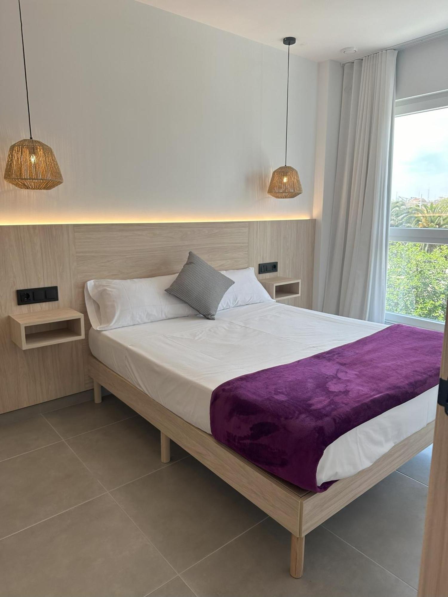One-Bedroom Apartment Garden View