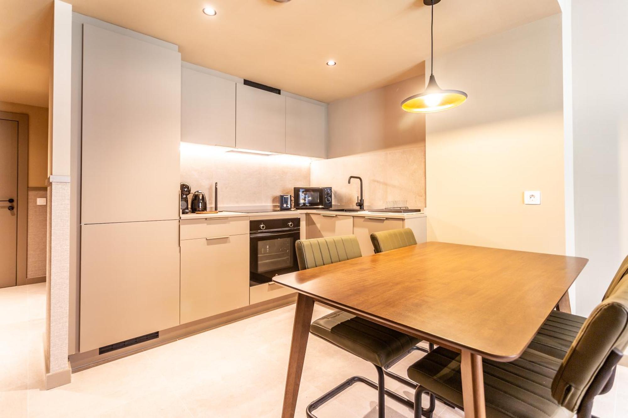 One-Bedroom Apartment