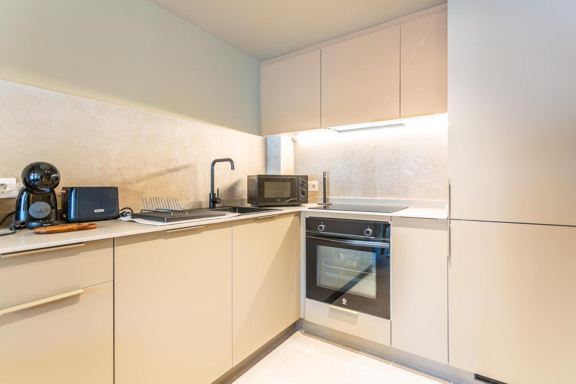 One-Bedroom Apartment