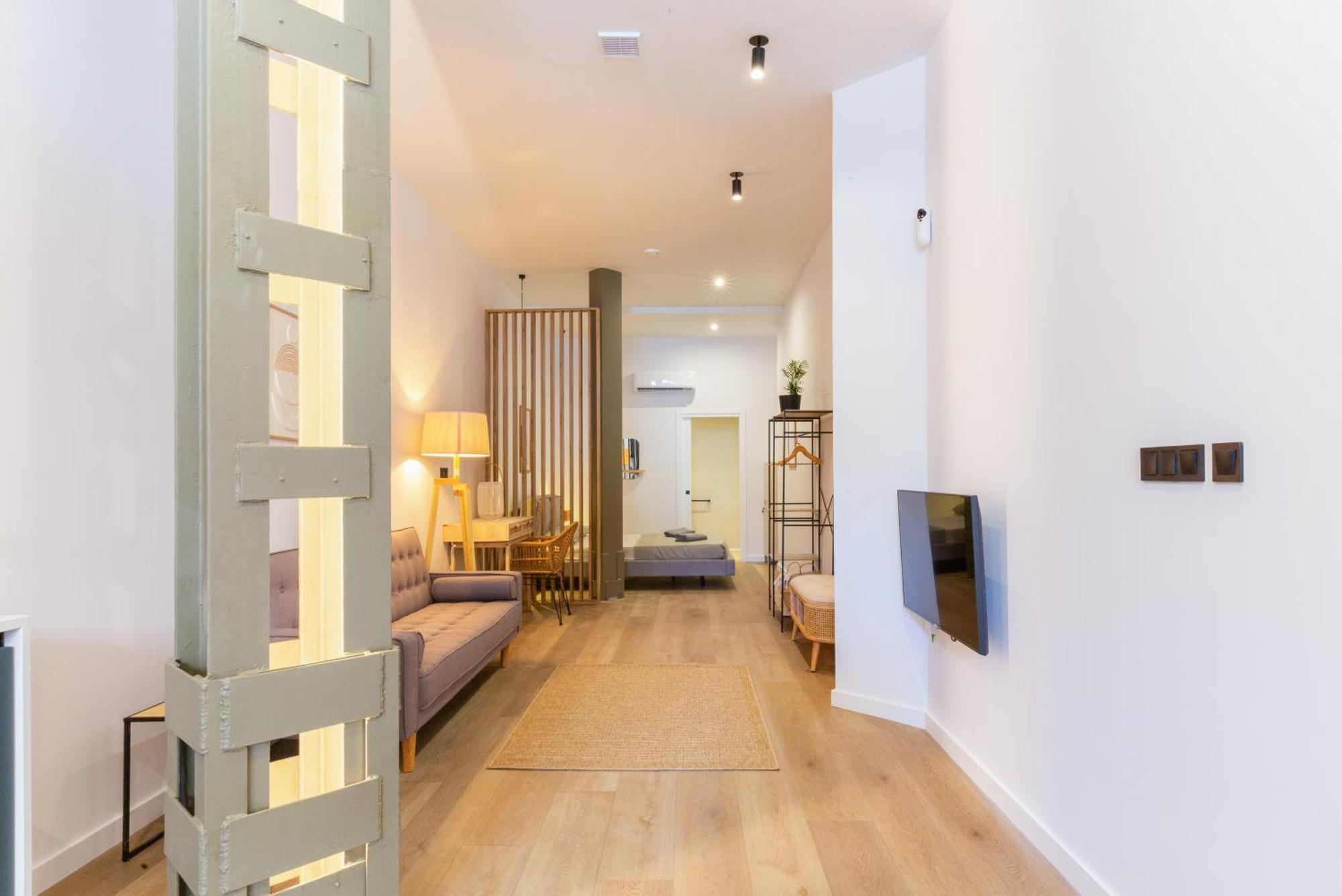 One-Bedroom Deluxe Apartment