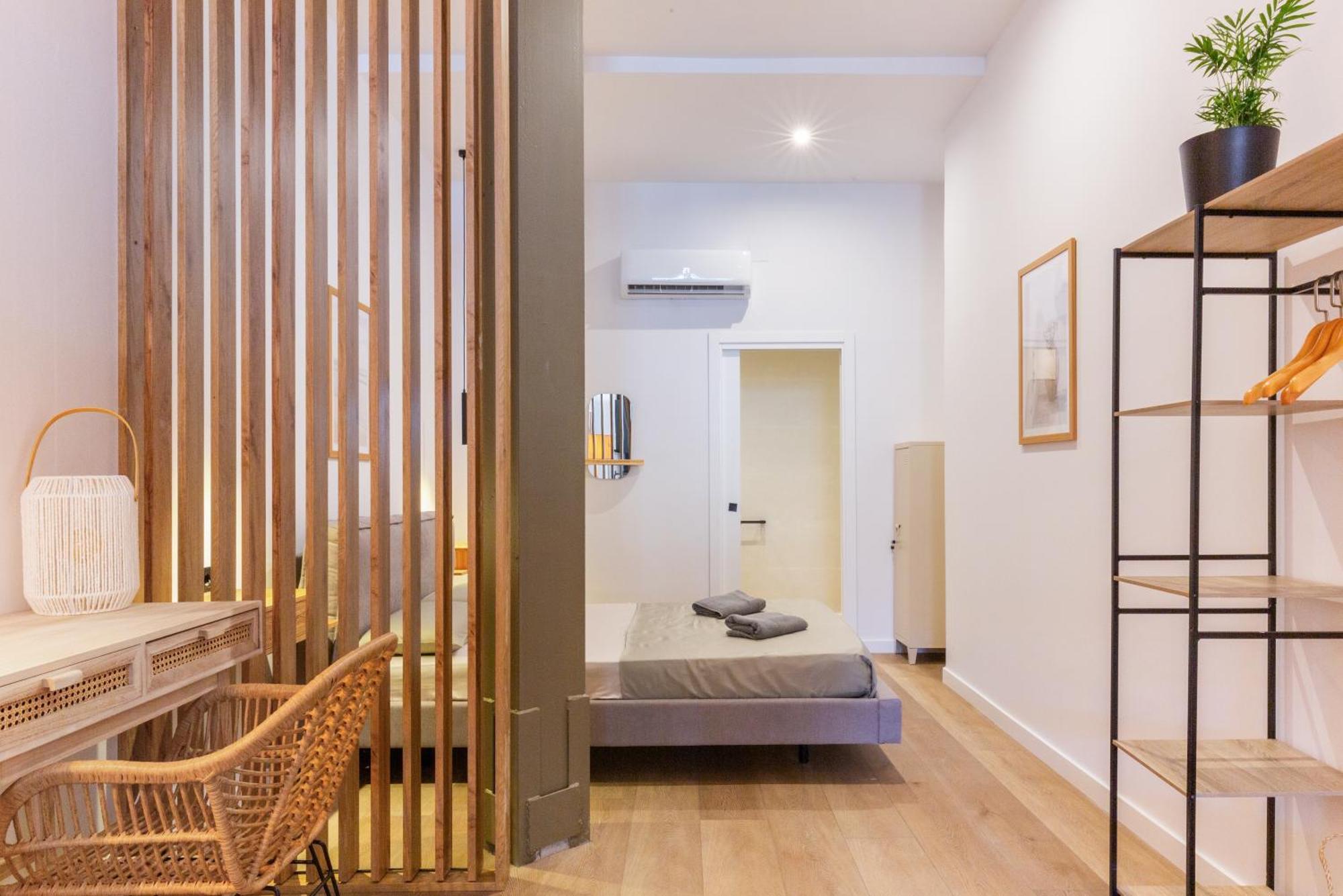 One-Bedroom Deluxe Apartment