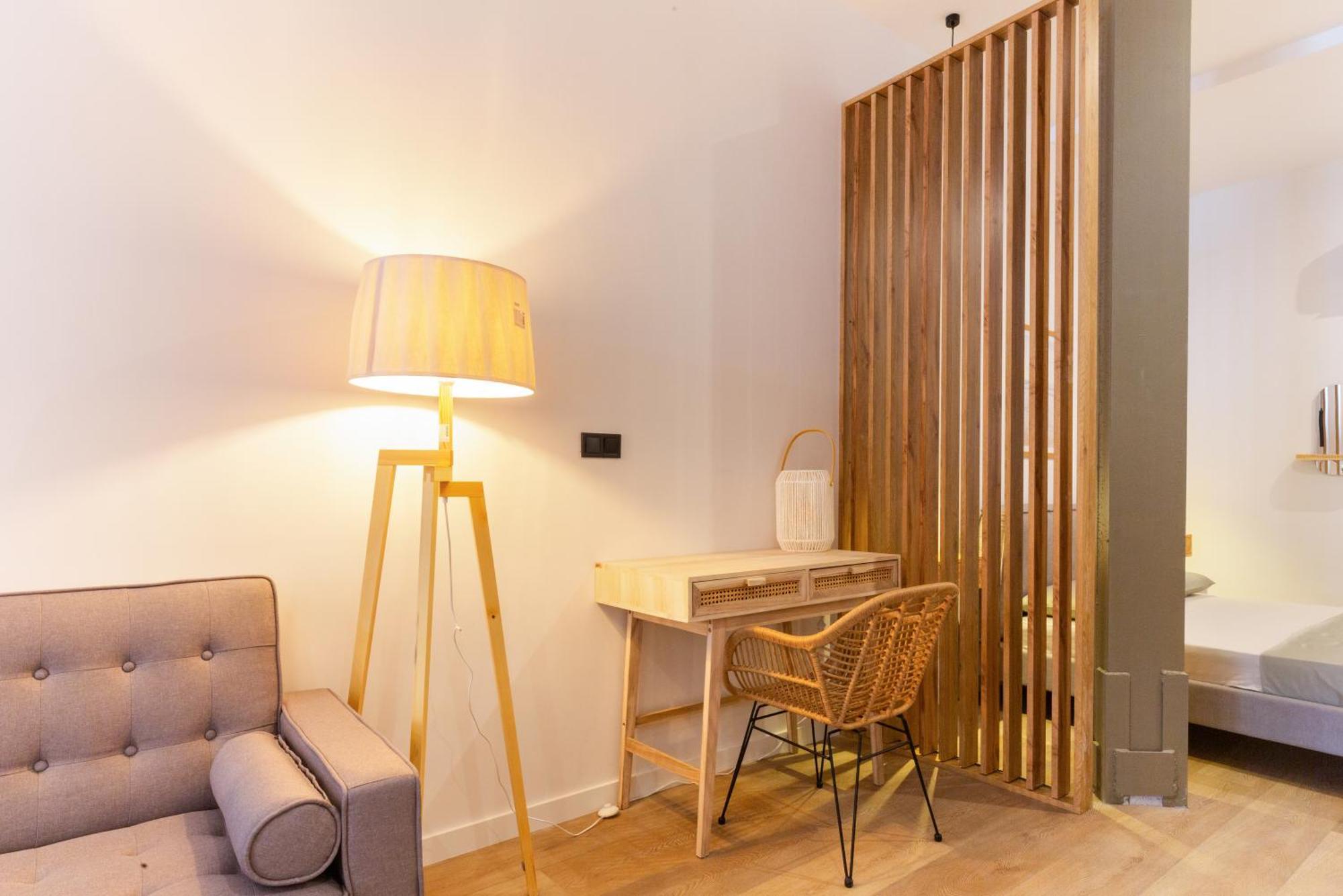 One-Bedroom Deluxe Apartment