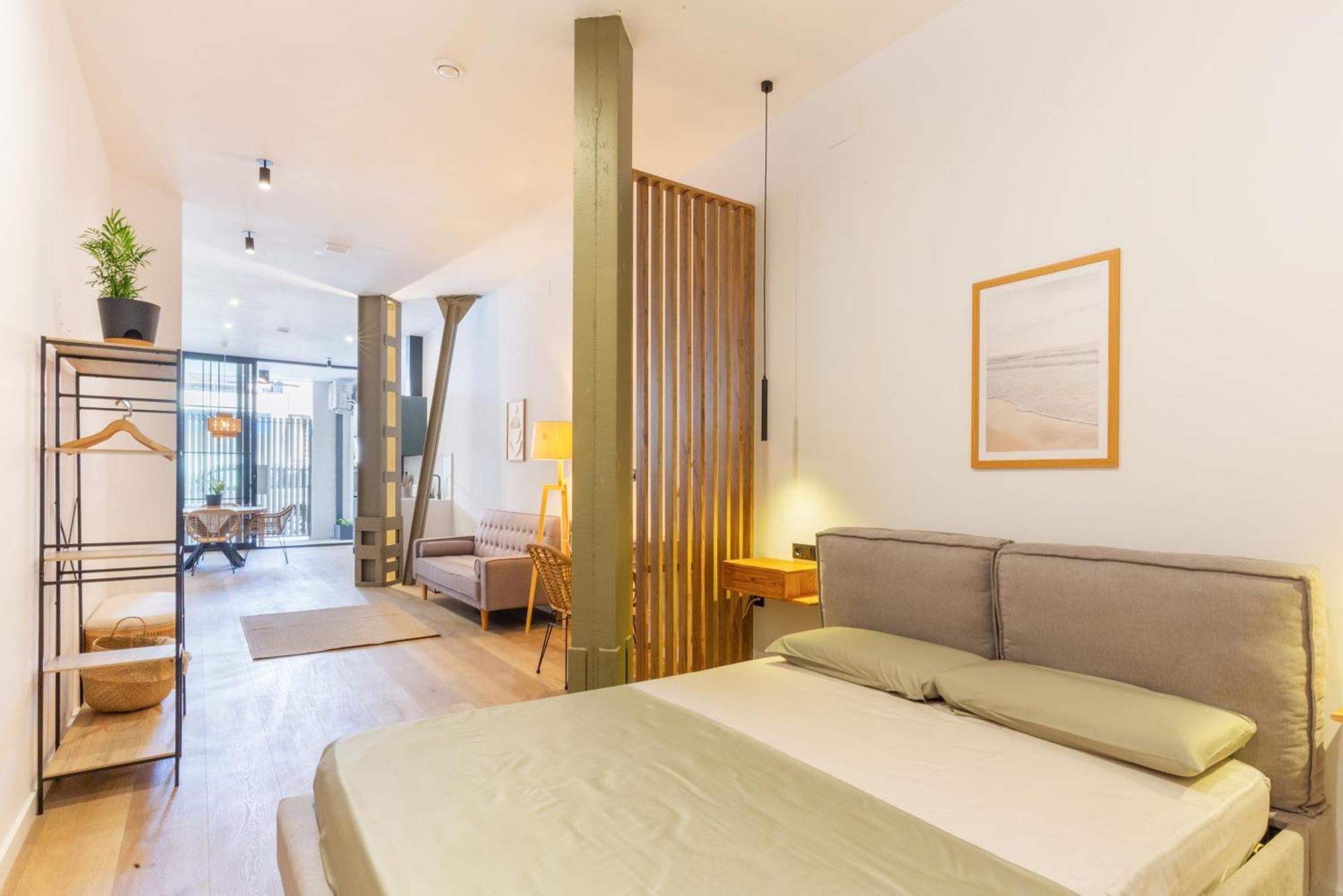 One-Bedroom Deluxe Apartment