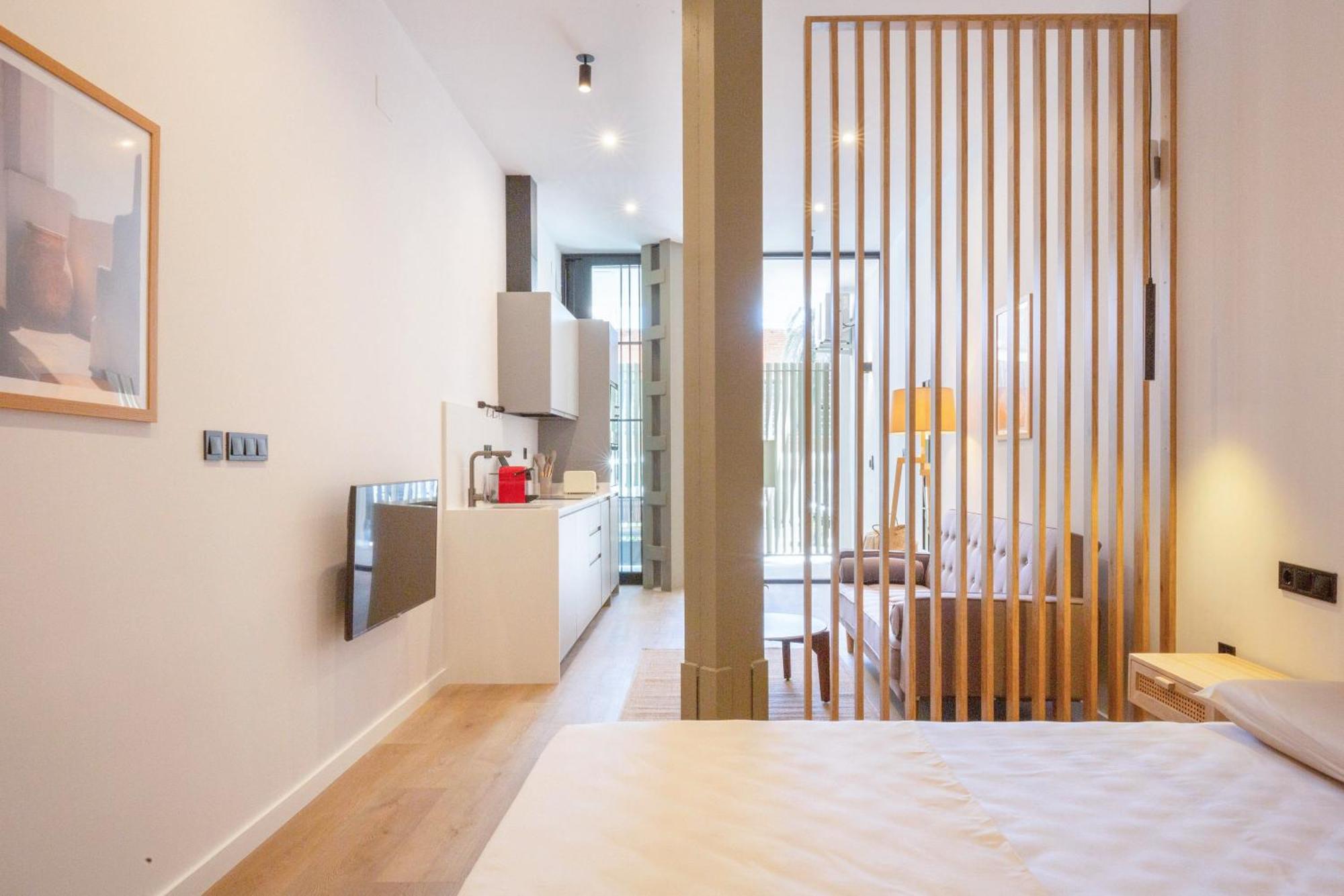 One-Bedroom Deluxe Apartment