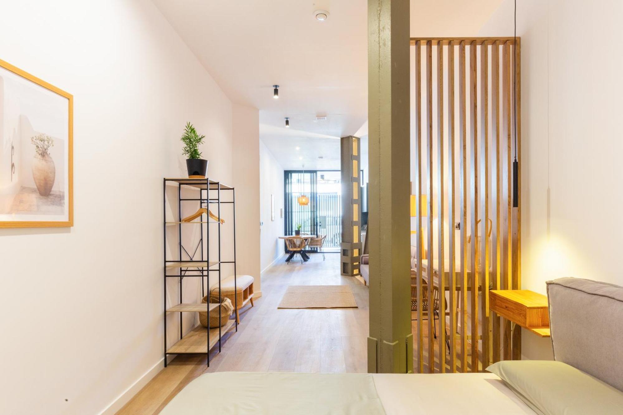 One-Bedroom Deluxe Apartment