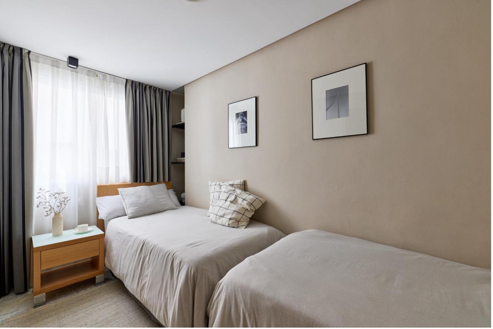 One Bedroom Apartment 2 single beds