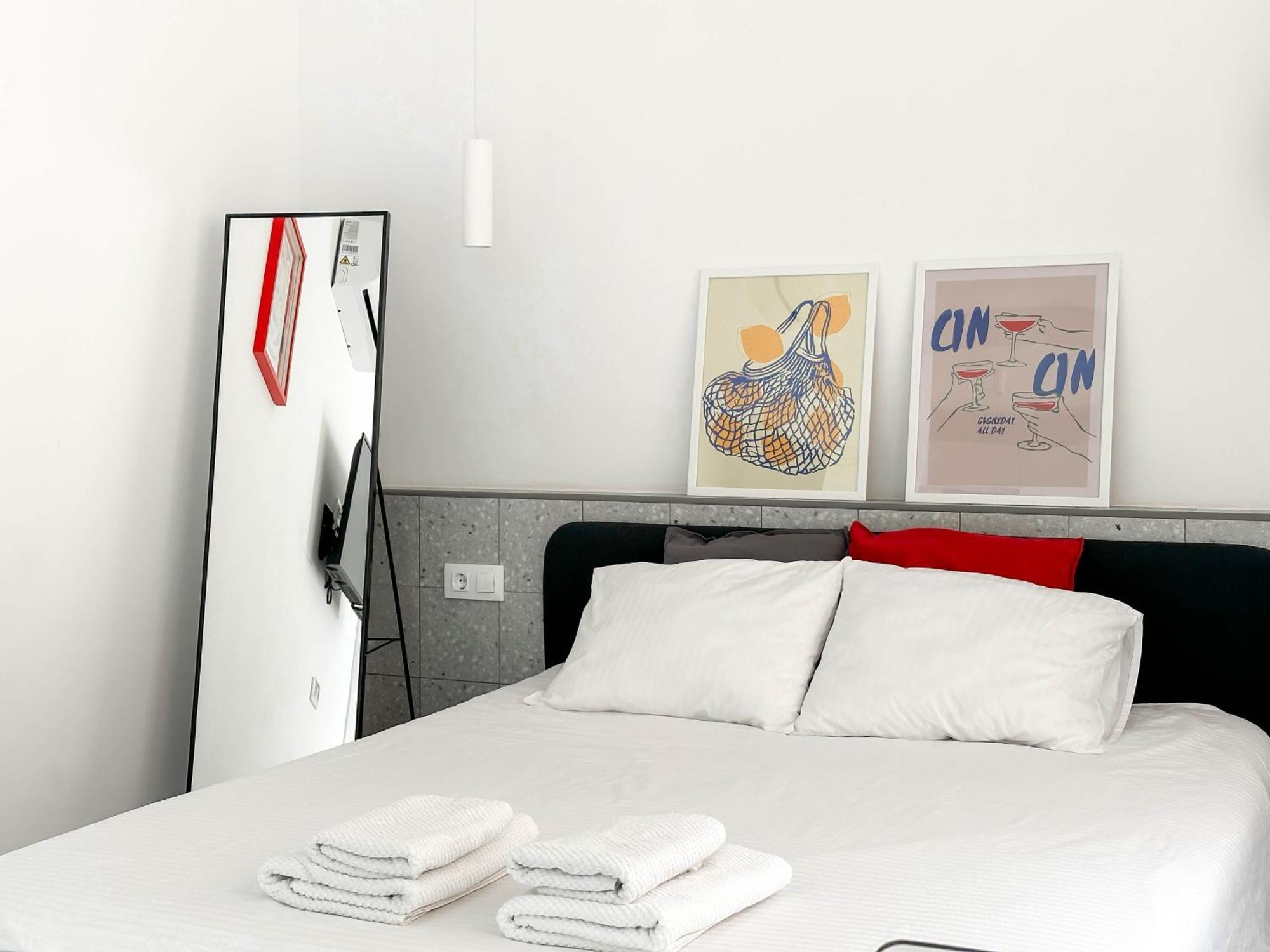 Studio Apartment