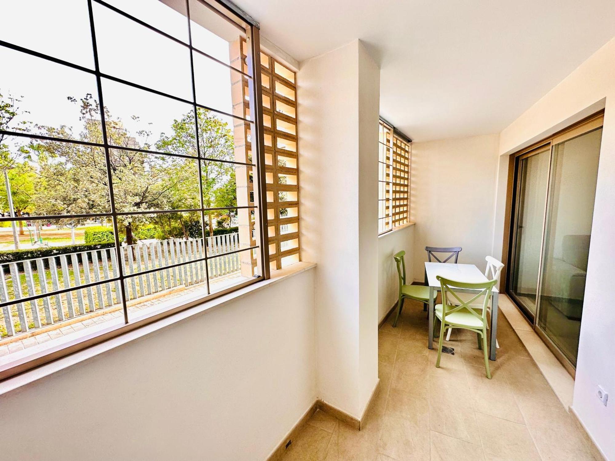 Two-Bedroom Apartment City View