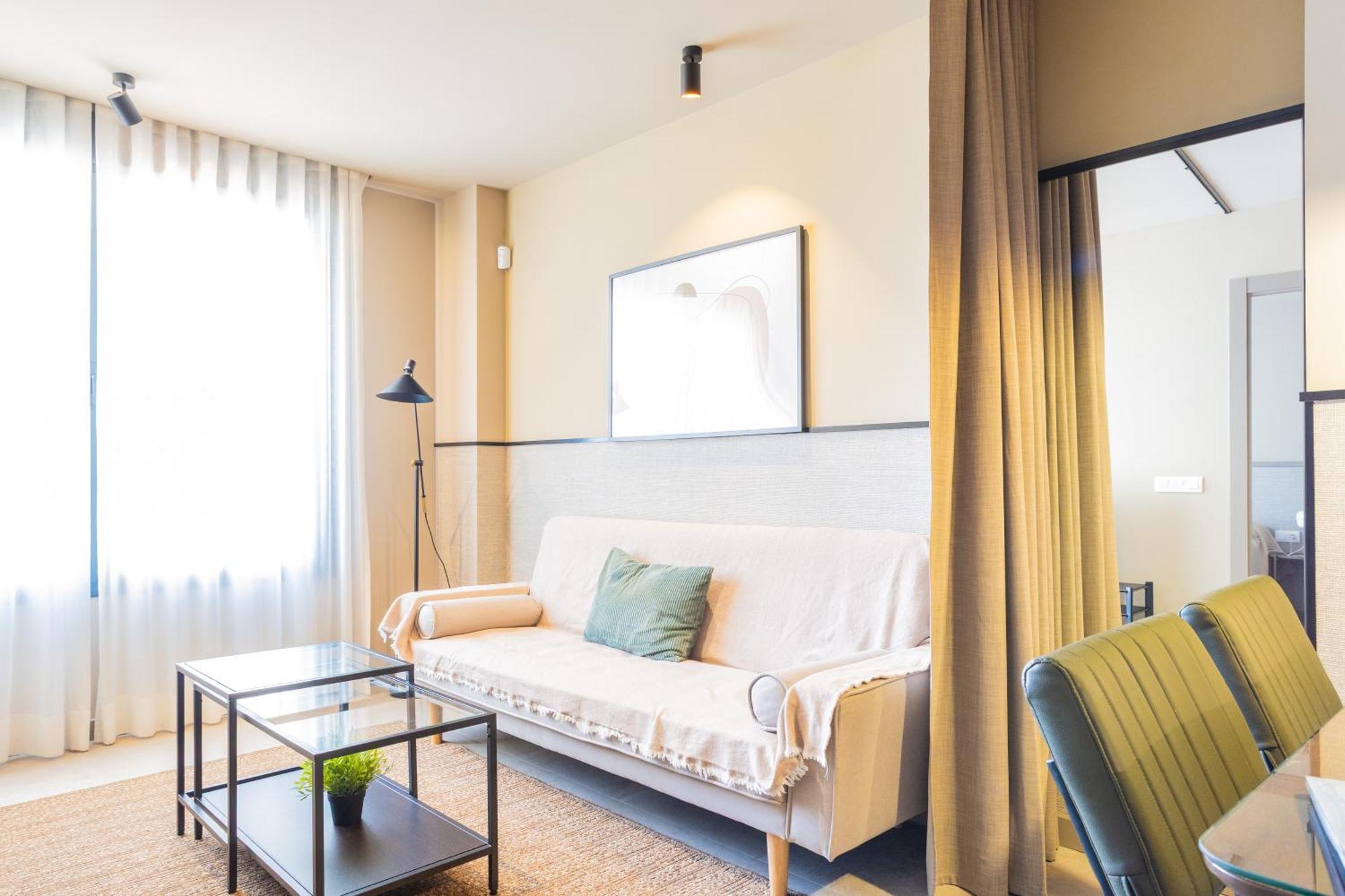 One-Bedroom Apartment