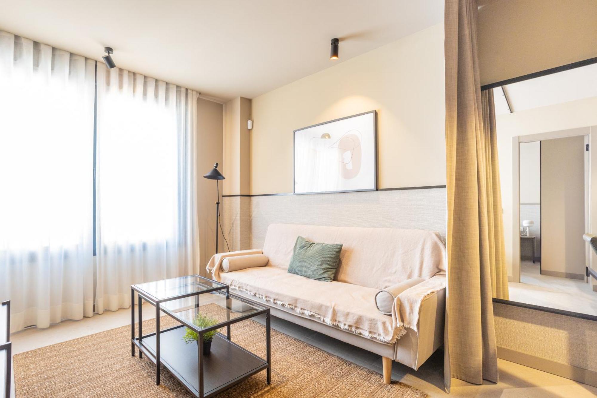 One-Bedroom Apartment