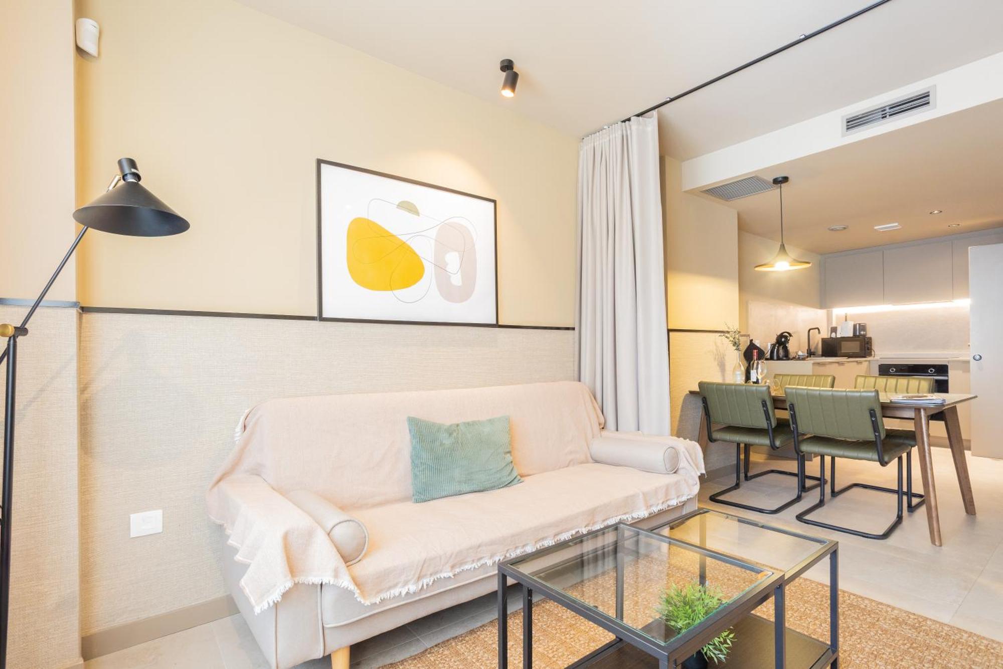 One-Bedroom Apartment