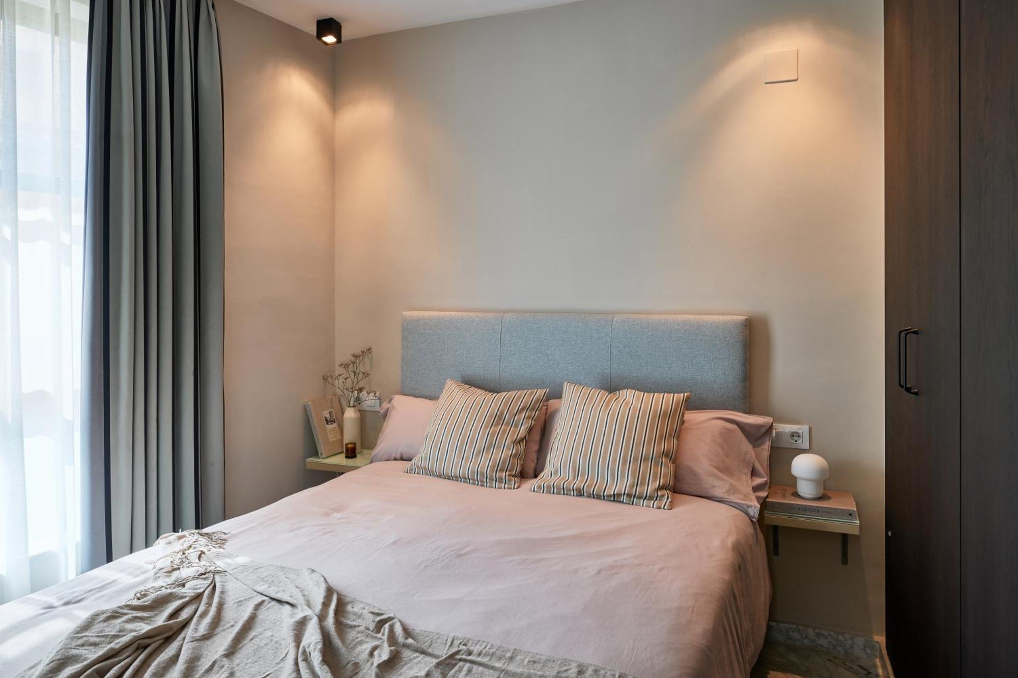Superior One-Bedroom Apartment