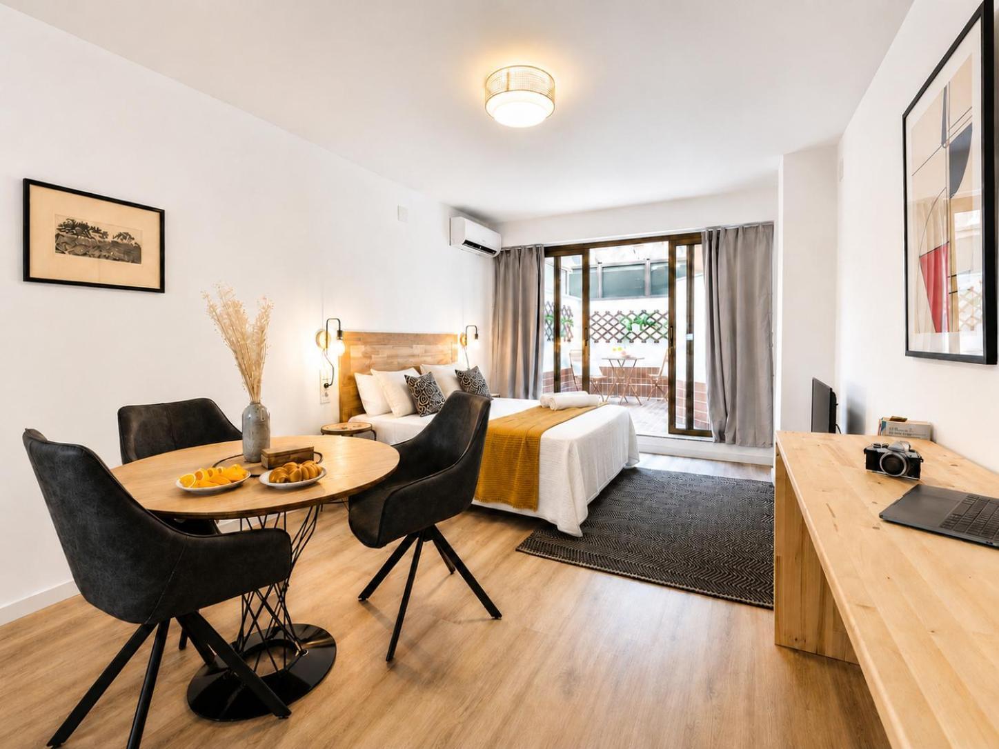 One-Bedroom Apartment