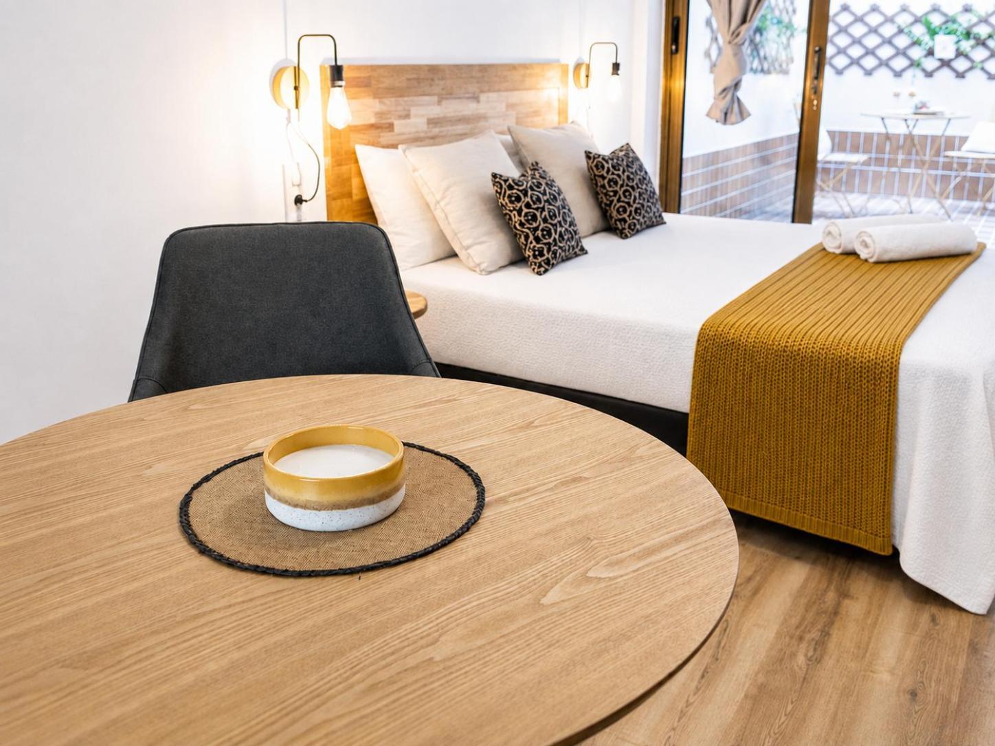 One-Bedroom Apartment