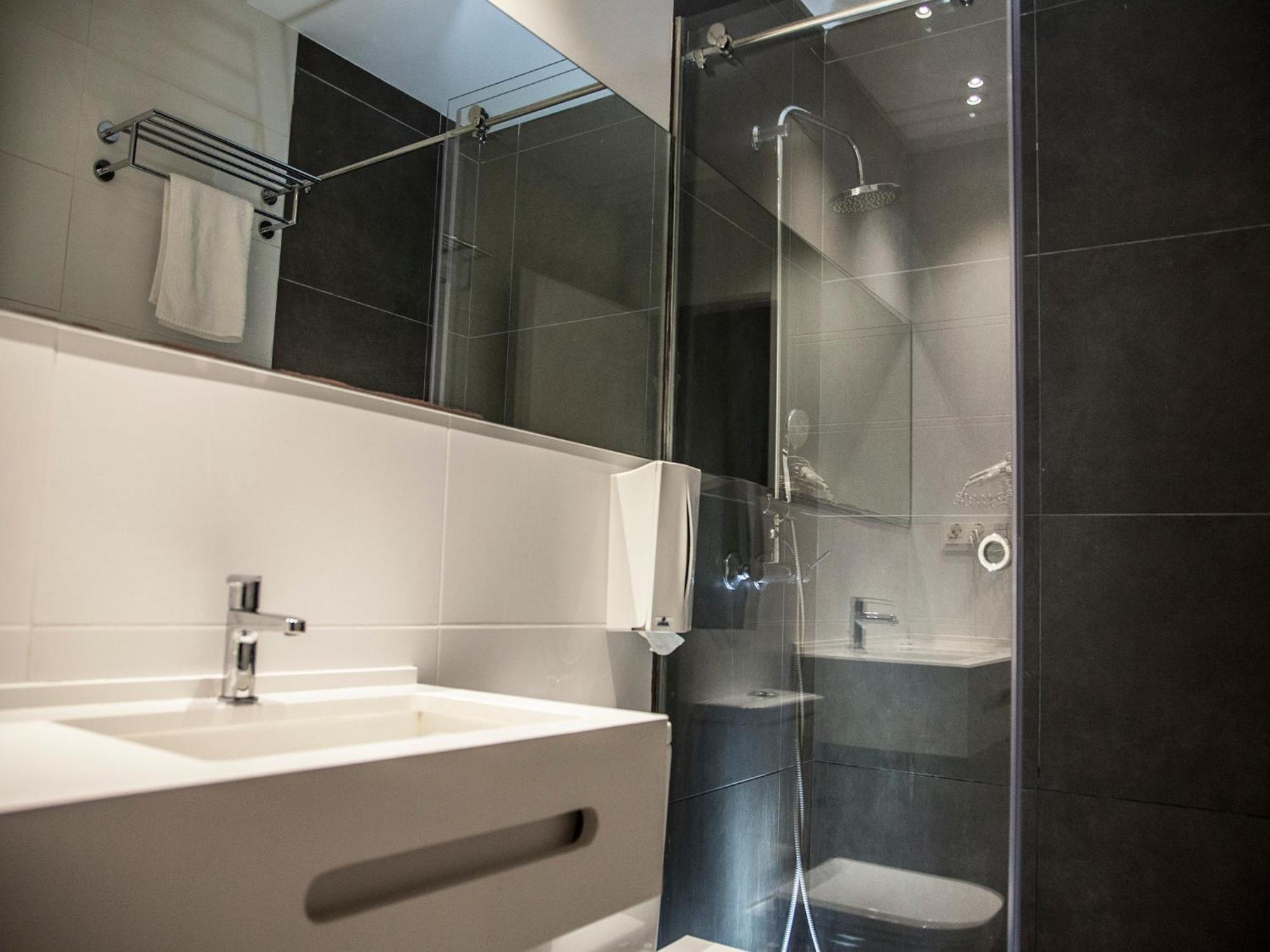 Two-Bedroom Apartment Ground Floor,1443266866:JPEG