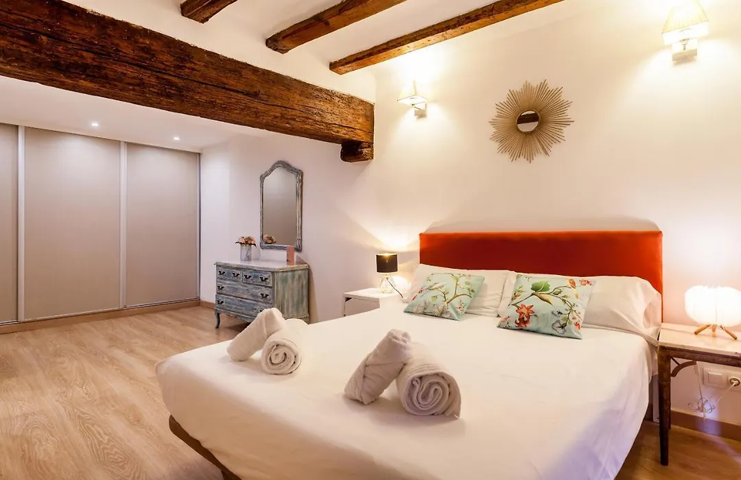Lovely Duplex In Old Town-1