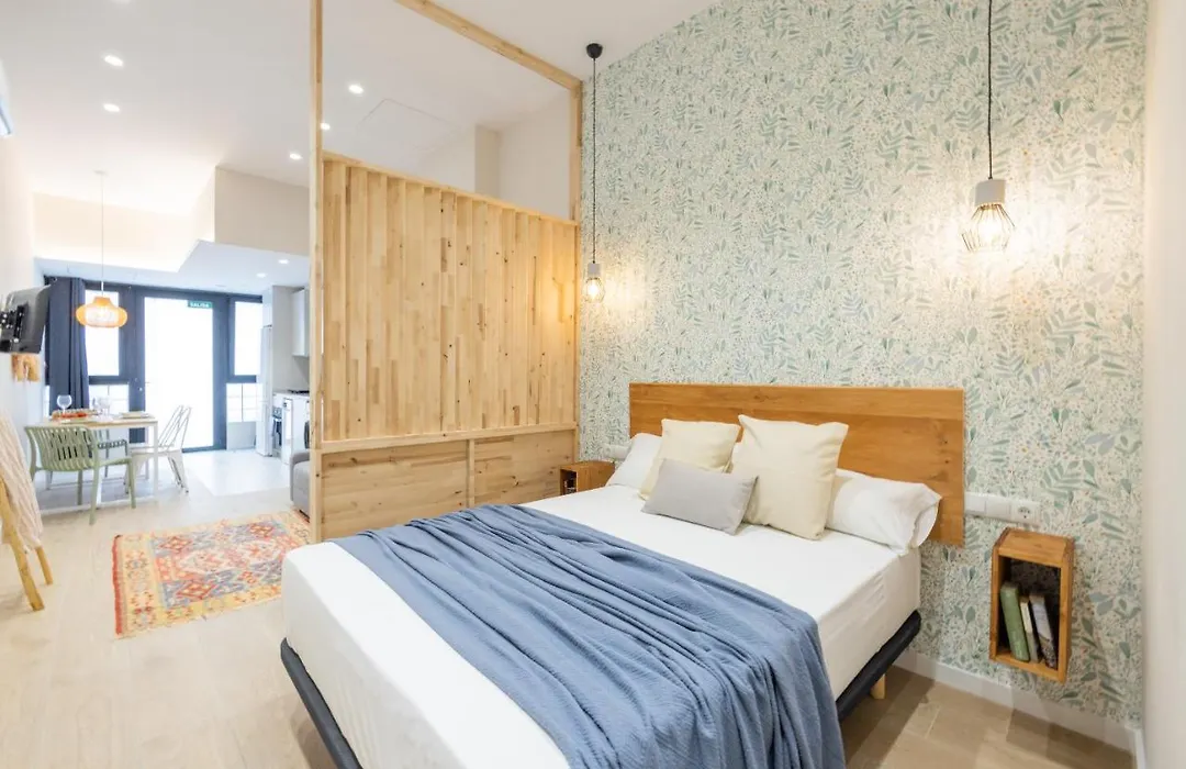 Urban Beach Rooms Valencia-1