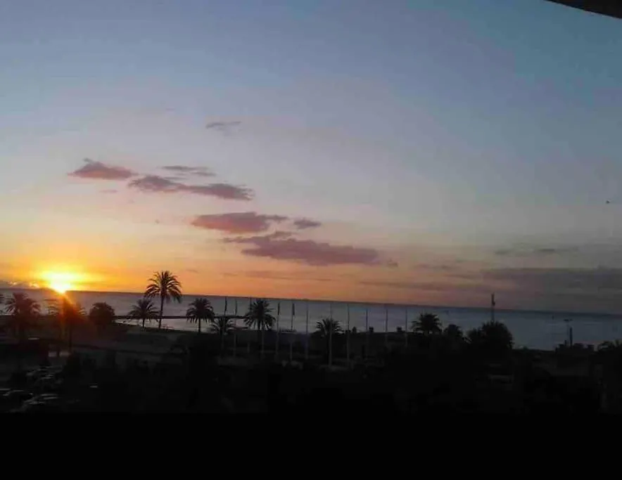 Precioso apartamento con vistas al mar. Piscina.-1