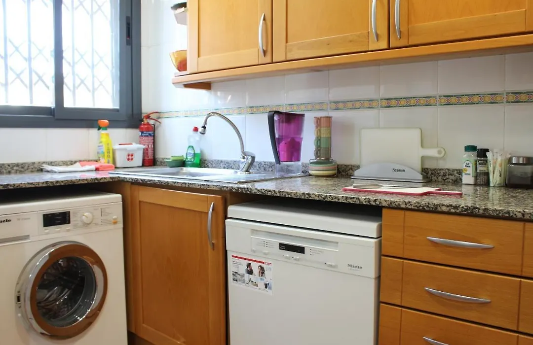 ☆The Peaceful Valencia Homestay☆ W/ Terrace⌘Parking⌘Bbq-1