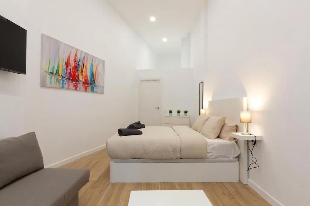 Nuevo loft en playa y cerca del centro, AC y Wifi-1