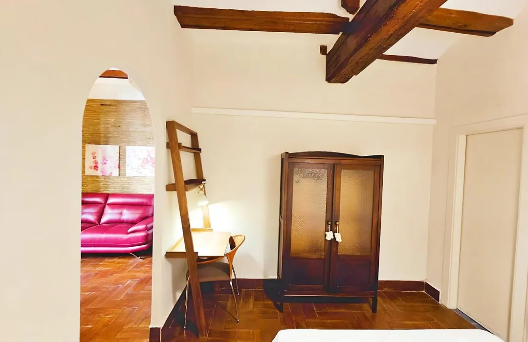 Bello apartamento cerca de la Plaza Redonda-1