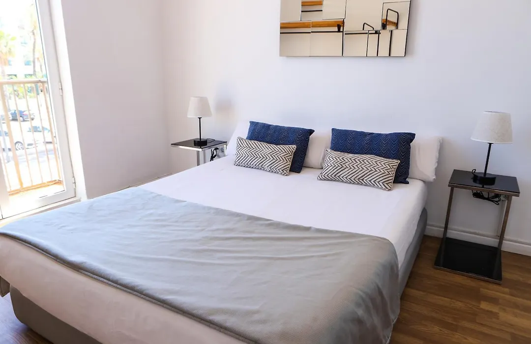 Valencia Luxury - Malvarrosa Beach-1