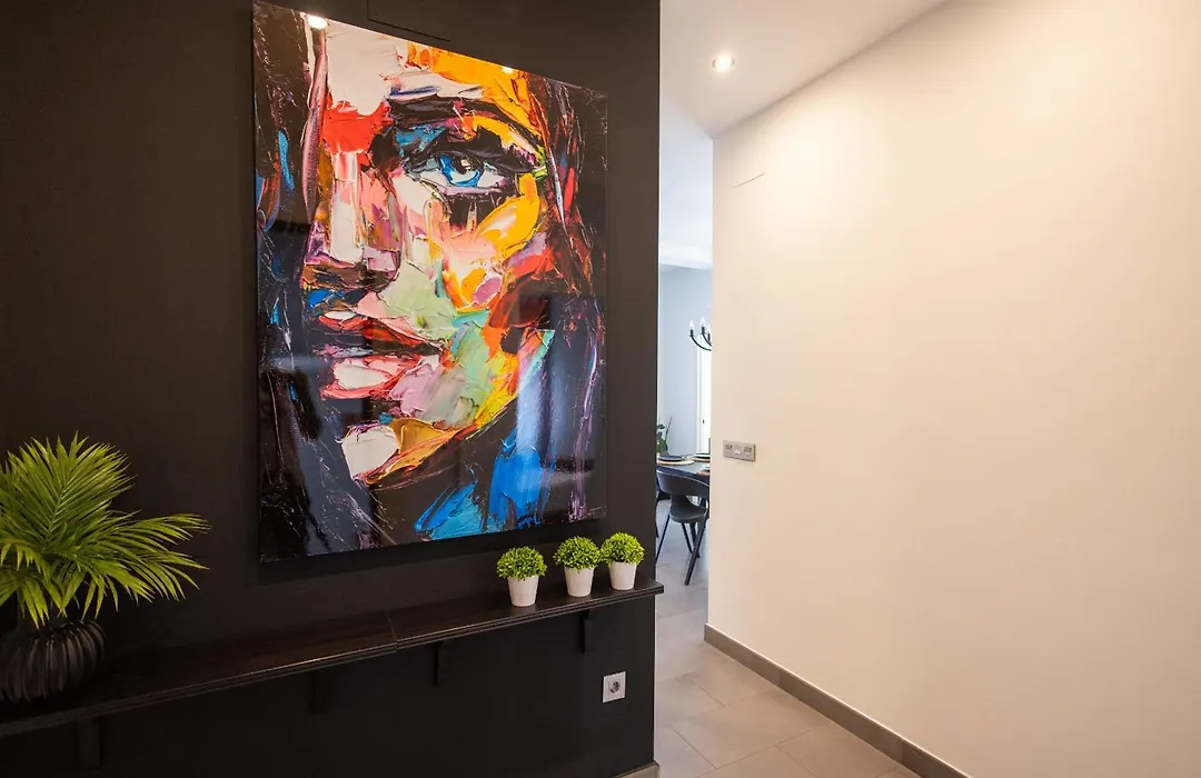 Florit Flats - Stylish 2 Bedroom Ac Wifi Terrace Attic In Valencia Center-1