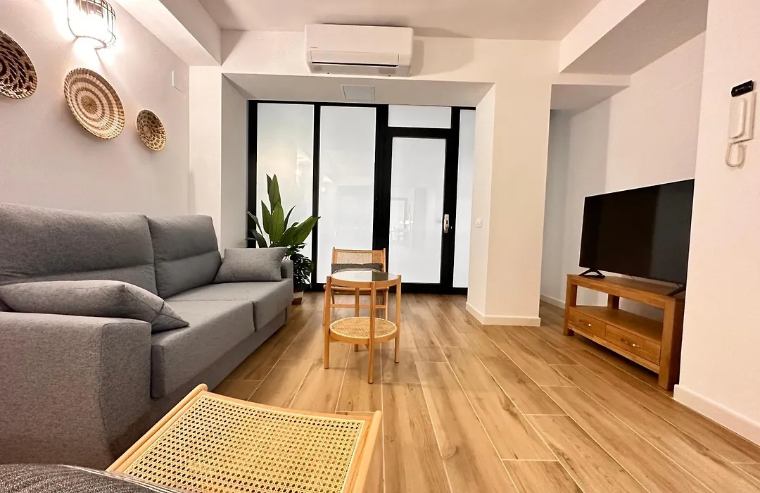 Valencia & Suites Ayora-1