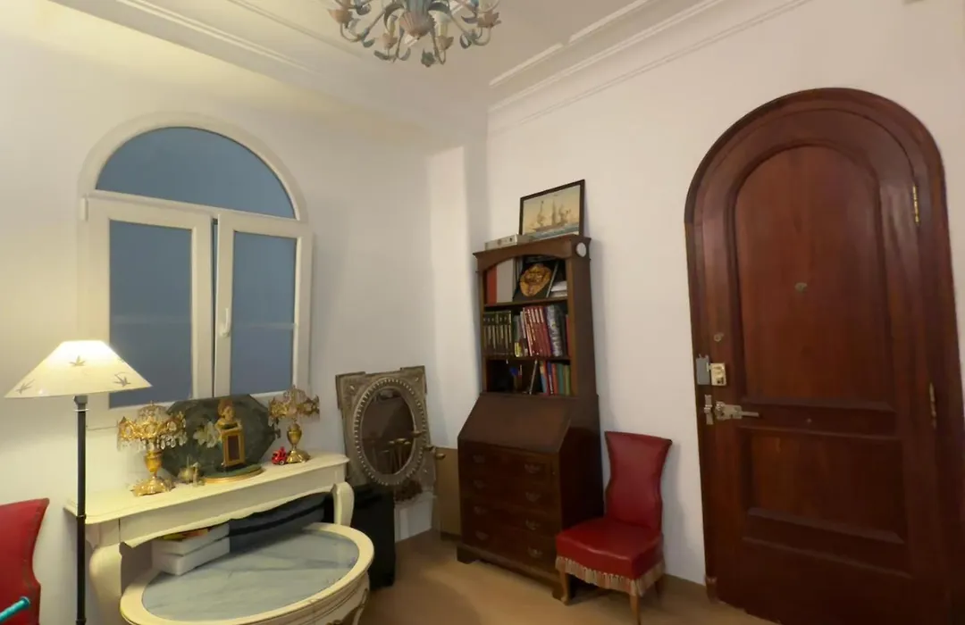 Mirador 5 Del Mercado Central - Habitacion Con Bano Privado En El Centro De La Ciudad Vella-1