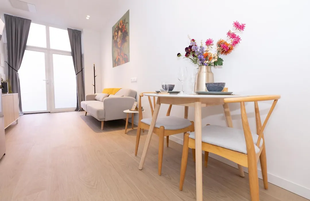 Apartment Casa Novi - Close To Beach, City Center & Metro-1