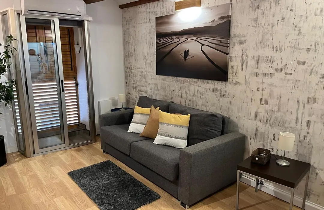 Apartamentos El Olivo-1