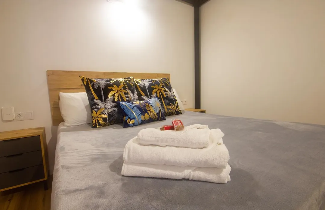 Portobeach Valencia Suites-1