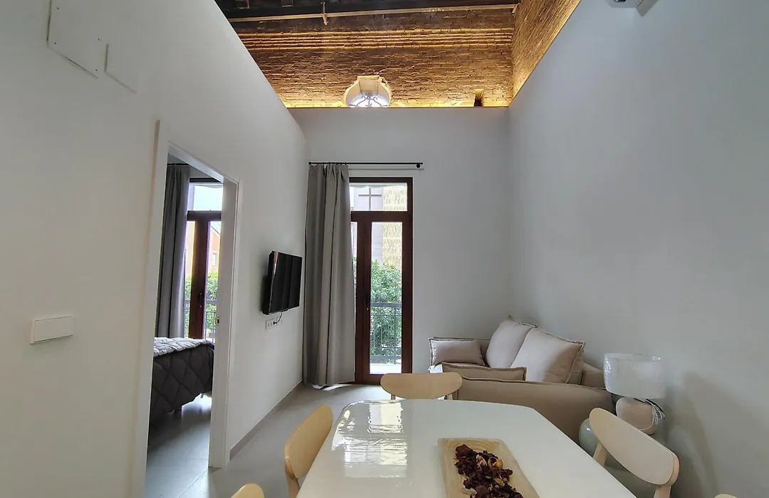 Mandarina Suites - Unique Apartments In Valencia-1