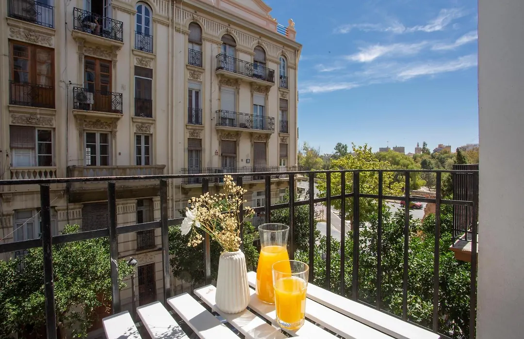 Singularstays Ca Iconic-1