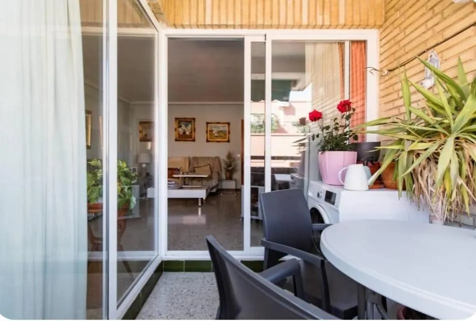 Se alquila una habitación doble con aire acondicionado-1