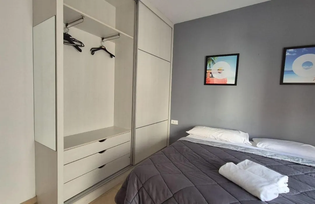Luxury Apartments Puerto Valencia-1