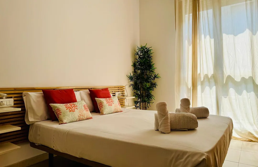 Stylish Apartment With Terrace On The Beachfrom-1