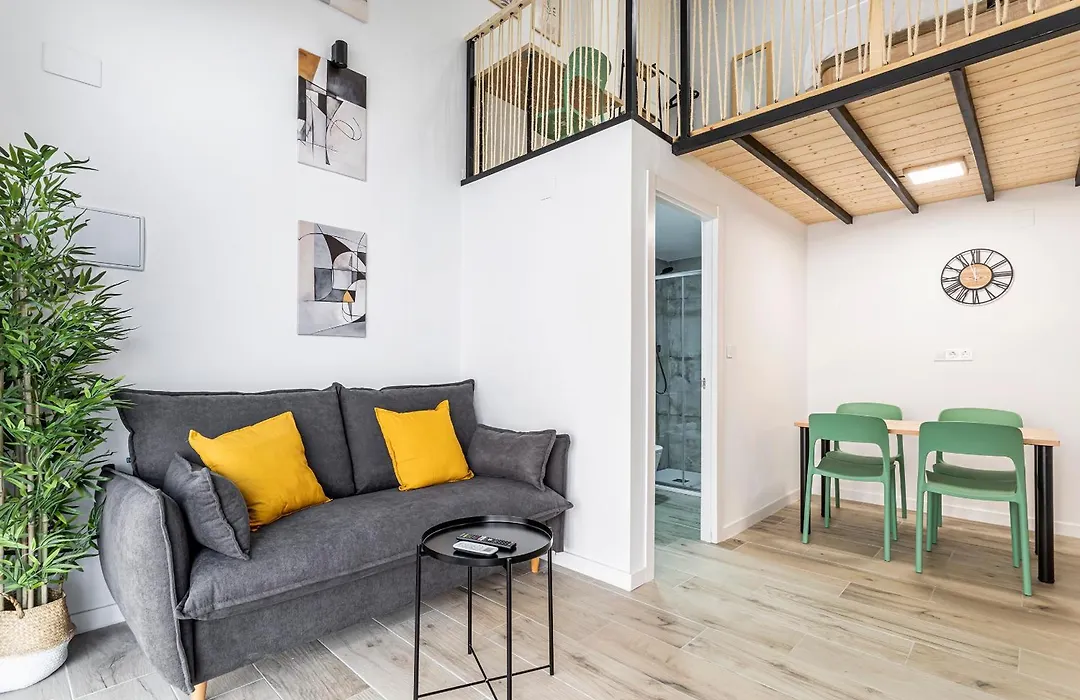 Marie Curie Flats, Lovely Duplex 2-1