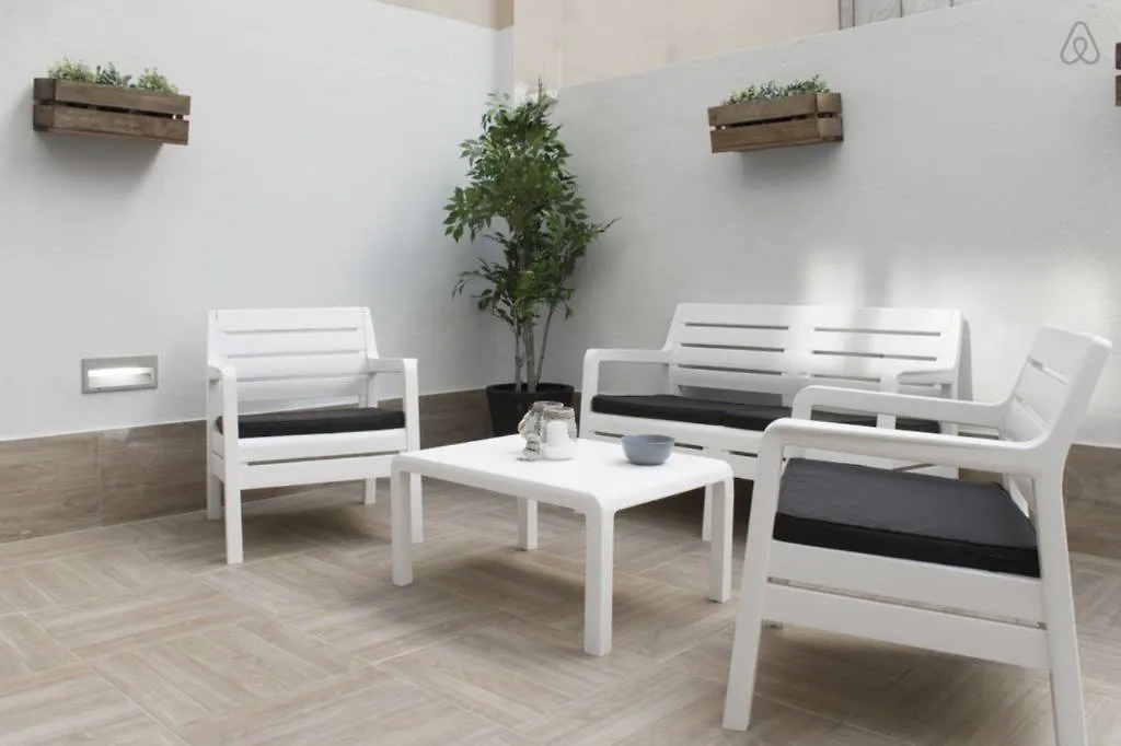 VG Plaza Ayuntamiento Grand Apartments-1