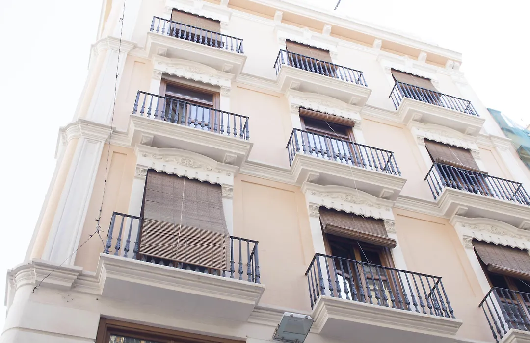 Living Valencia Apartments - Merced-1