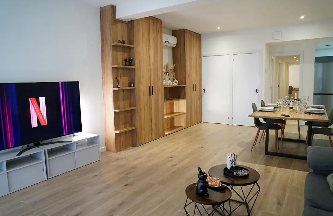 Casa Dolce Casa - Elegant 3BR Apartment Near Metro&Beach,Valencia-1