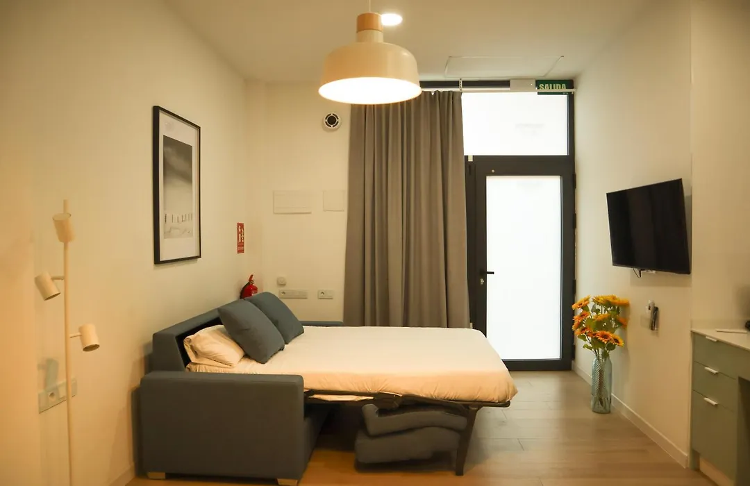 Valentia Modern And Comfortable Beachside Style-1