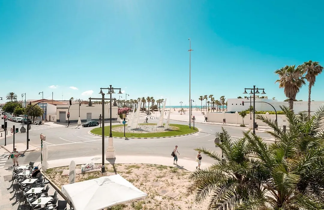 Valencia Luxury - Malvarrosa Beach-1